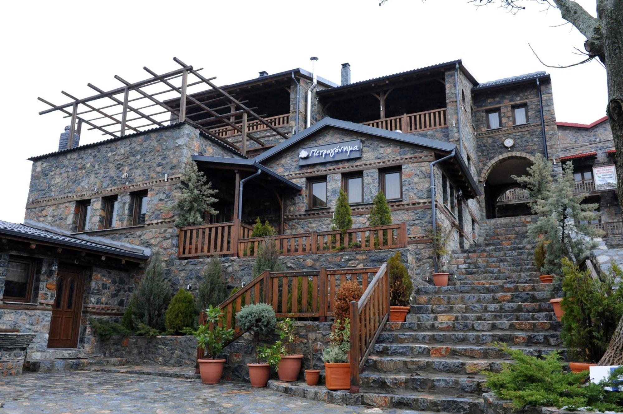 Petrogonima Hotel Agios Athanasios  Exterior photo